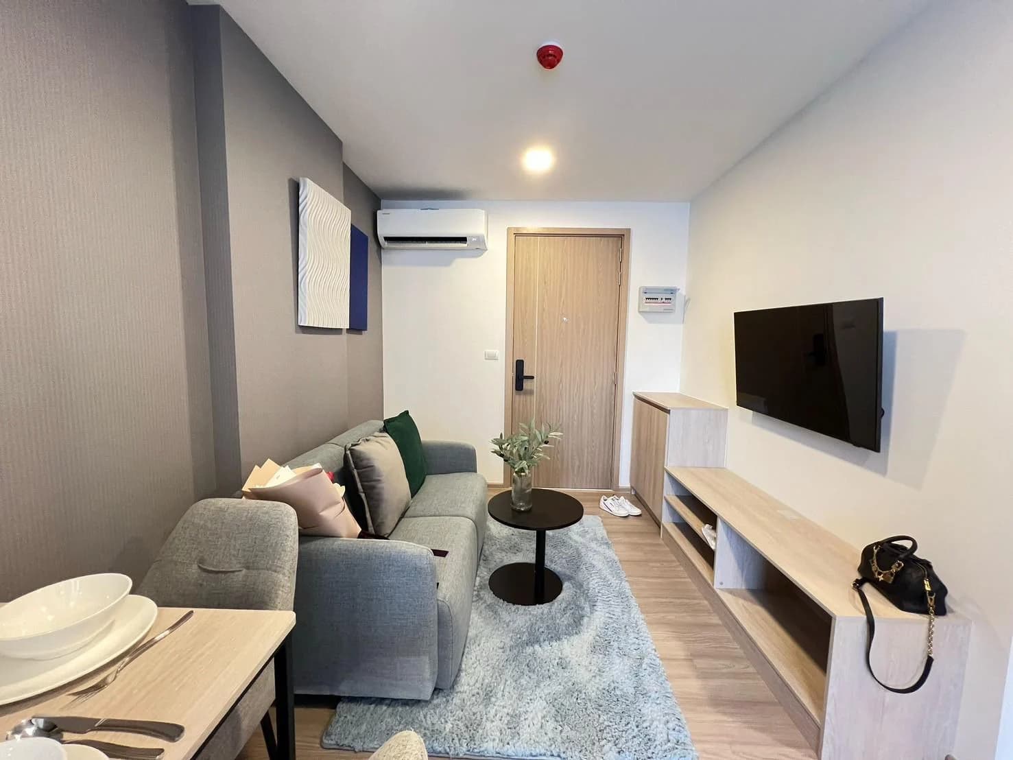 1 Bed Condo, The Base Bukit - photo 2