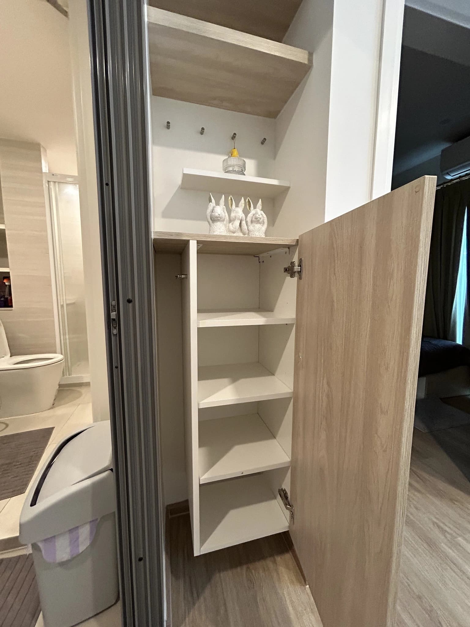 1 Bed Condo, Phyll Central - photo 3