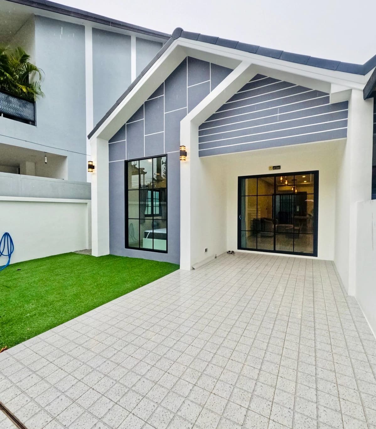 3 bedroom house for rent Chok Thip Villa