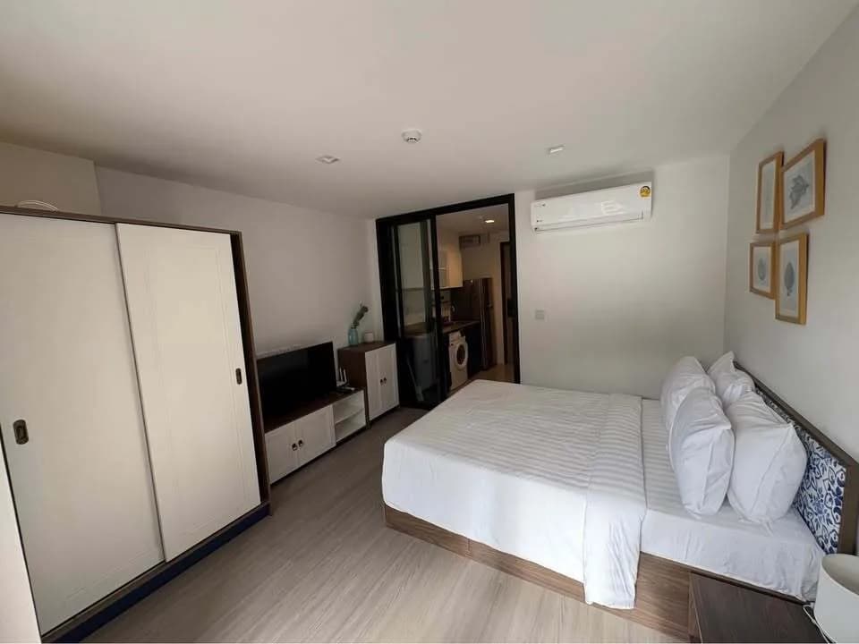 Condo, The Base Central - photo 2