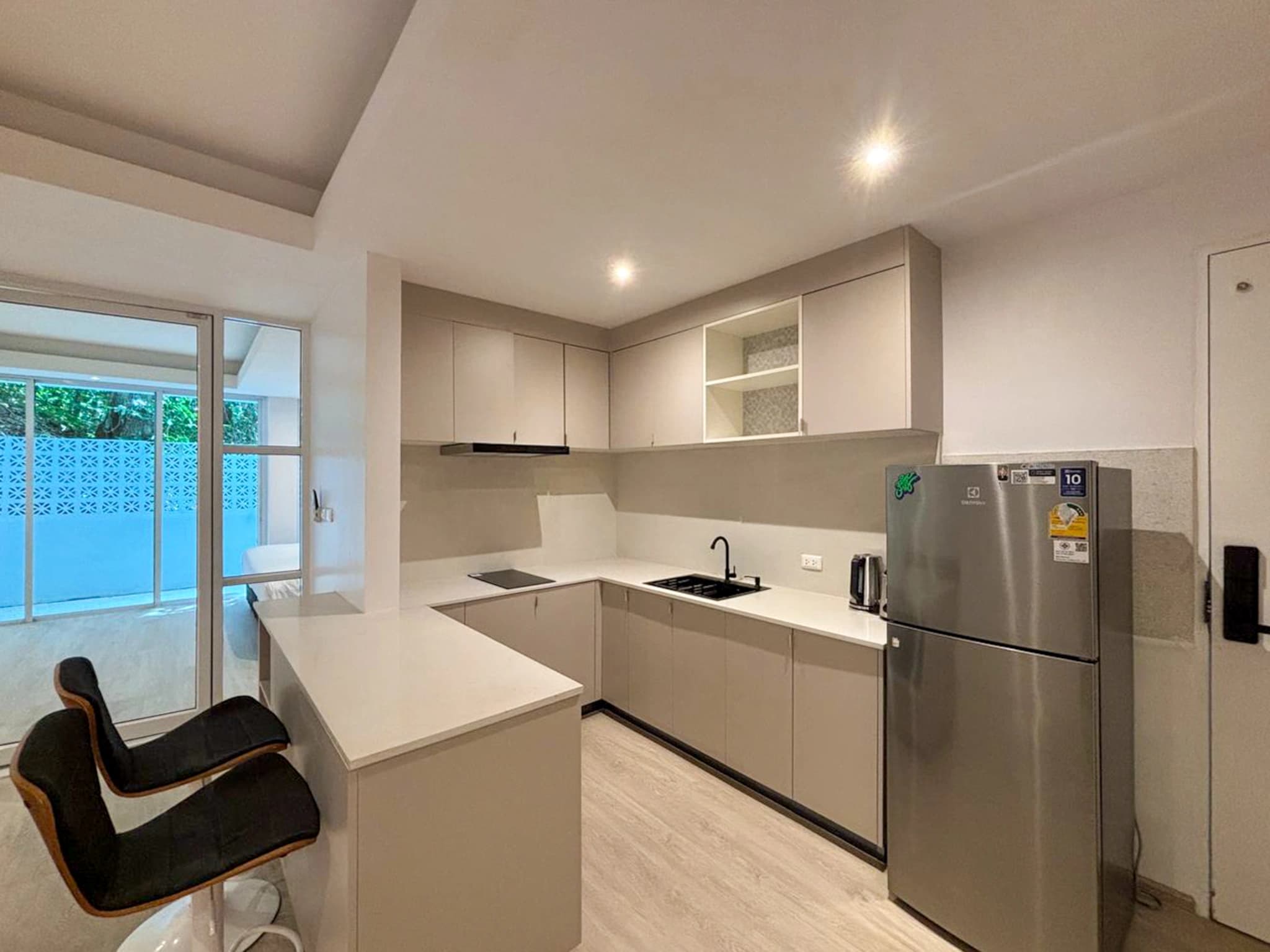 Studio apartment for rent The Trees Residence - photo 4