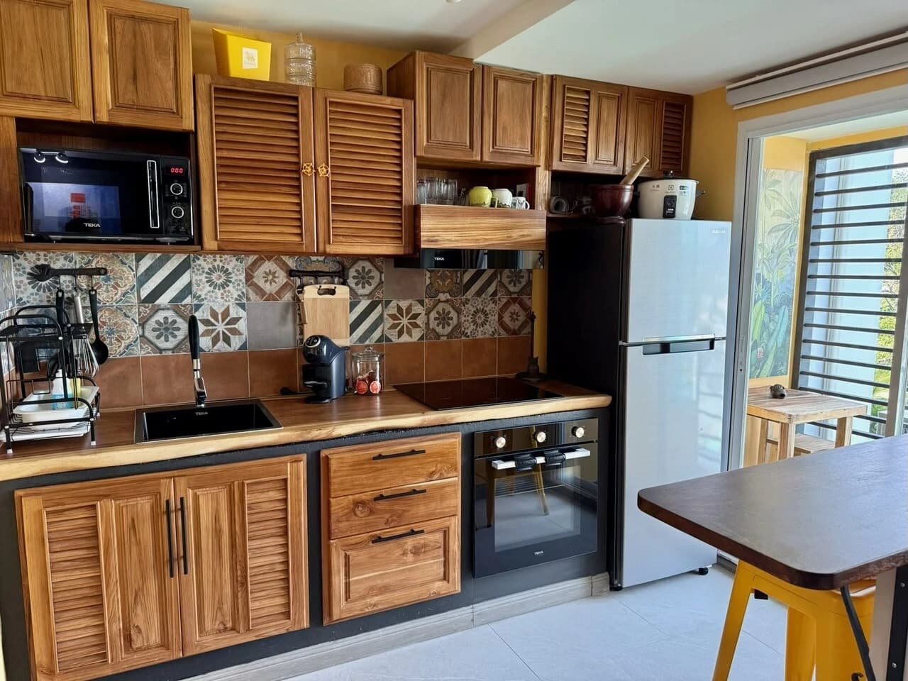 2 bedroom condo for rent Plus 2 Condo - photo 2
